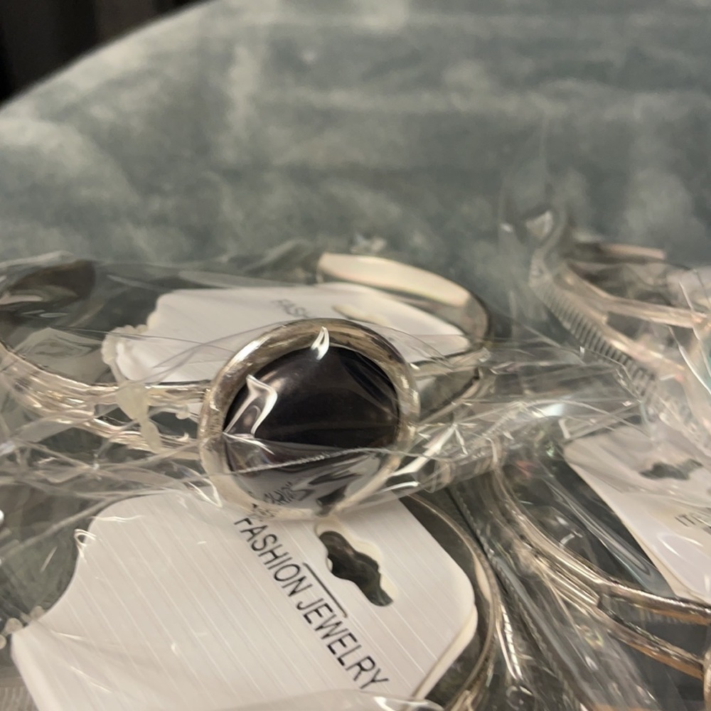 SOLD out ๐! ๐ฅNWT cuff bracelet SALE - Picture 1 of 6